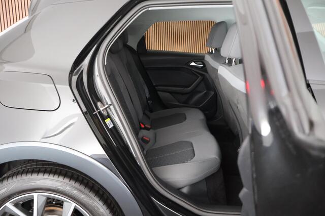 Audi A1 allstreet 30 TFSI 110pk S-Tronic Advanced edition Keyless LED Navigatie Stoelverwarming Sportstoelen