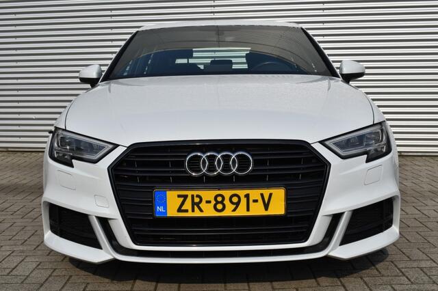 Audi A3 30 TFSI SP.SL.E / AIRCO / STOEL VW / APPLE CARPLAY