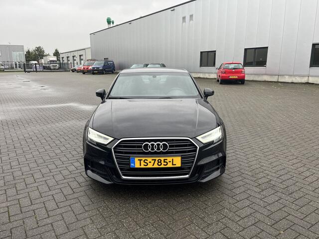 Audi A3 Limousine 1.5 TFSI CoD Sport S Line Edition NL AUTO