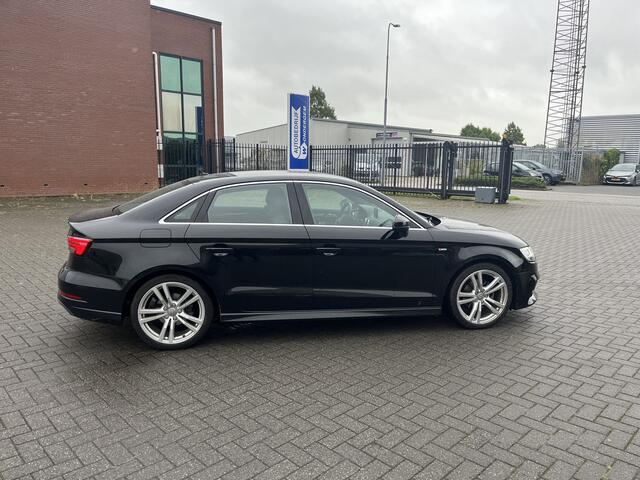 Audi A3 Limousine 1.5 TFSI CoD Sport S Line Edition NL AUTO