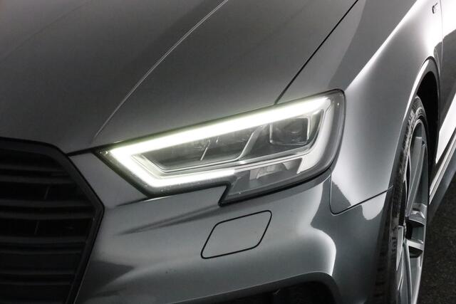 Audi A3 Limousine 30 TFSI Sport S Line Edition AUTOMAAT / NL-AUTO / FULL LED / CLIMA / PDC / BLUETOOTH