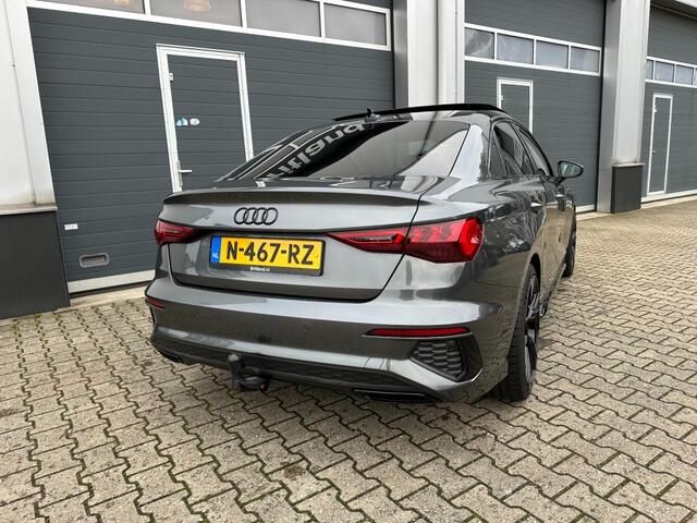 Audi A3 35 TFSI 150PK S-Line Aut. bj2021 *Pano *Navi *PDC *Cruise *19inc