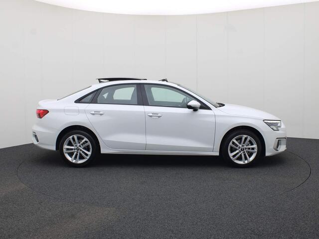 Audi A3 Limousine 30 TFSI/110PK Advanced · Panoramadak · Drive select · Parkeersensoren + camera · Garantie tot januari 2029 of 100000km