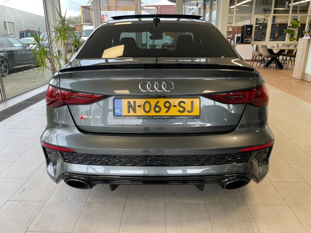 Audi A3 2.5 TFSI RS 3 QUATTRO RS3 Limousine