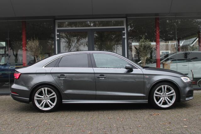 Audi A3 Limousine 35 TFSI CoD Sport S Line Edition | S-tronic | PDC Achter | Trekhaak |