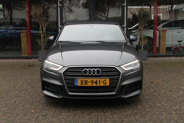 Audi A3 Limousine 35 TFSI CoD Sport S Line Edition | S-tronic | PDC Achter | Trekhaak |