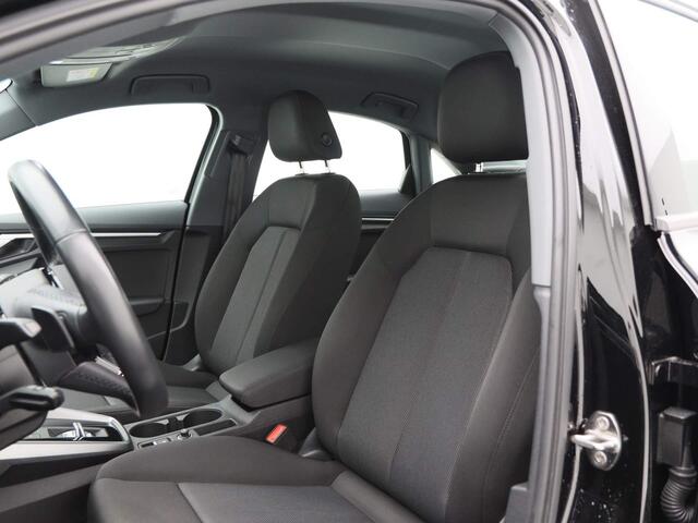Audi A3 Limousine 30 TFSi Pro Line Automaat | LED | Cruise | Carplay | Navi | ECC | 16 Inch