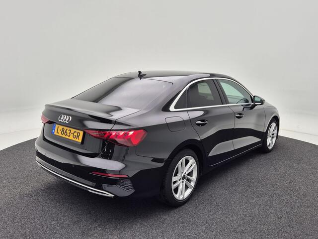 Audi A3 Limousine 35 TFSi 150 Pk Automaat Business edition | Full LED | Navigatie | 17 Inch | Sportstoelen | Privacy Glass