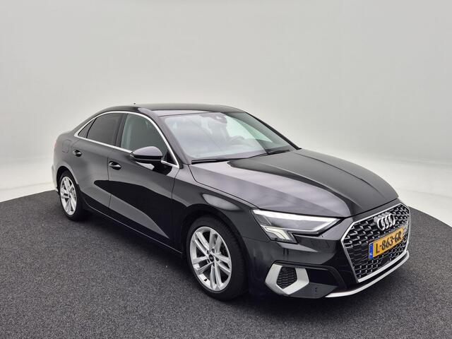 Audi A3 Limousine 35 TFSi 150 Pk Automaat Business edition | Full LED | Navigatie | 17 Inch | Sportstoelen | Privacy Glass