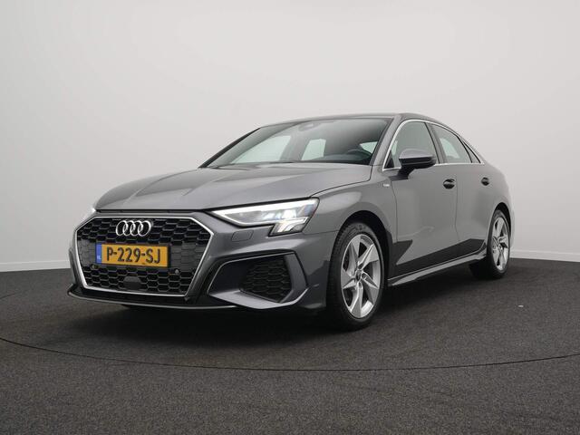 Audi A3 Limousine 30 TFSI S edition - Automaat - Navigatiesysteem - 2x S-Line