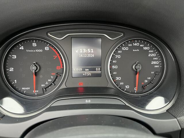 Audi A3 Cabriolet 1.4 TFSI Sport Pro Line S Nek en stoel verwarming, S- line binnen en buiten, PDC, top staat. Dealer onderhouden.