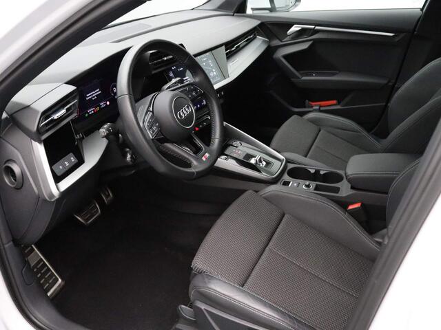 Audi A3 Limousine 35 TFSI 150pk S edition S-Tronic/Automaat Camera | Climate | Navi | Parksens. v+a | 18" Velgen
