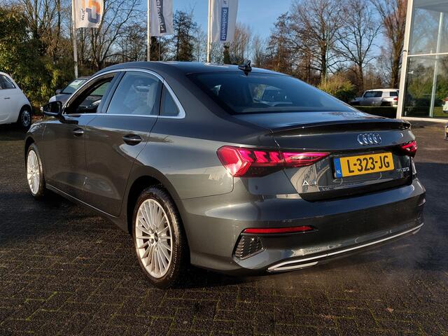 Audi A3 Limousine 35 TFSI 150pk Business Edition | Origineel NL | Apple Carplay+Android Auto | Clima | Cruise | Led Koplampen | Pdc | Rijstrook+Licht+Regensensor | 17''lm