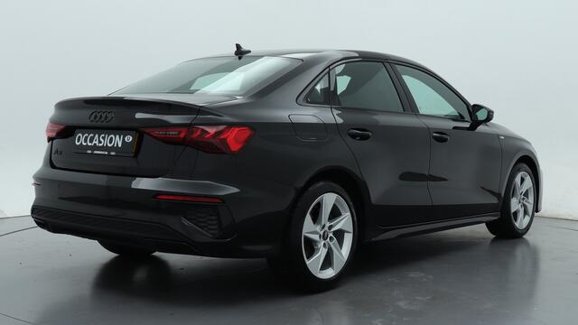 Audi A3 Limousine 30 TFSI S edition | 17" LMV | Adaptive cruise | Navigatie | Carplay |