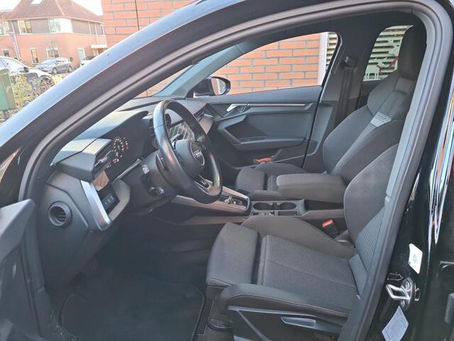 Audi A3 Limousine 30 TFSI Business edition NL AUTO | NIEUWE TYPE | NAVI | VELGEN | AUTOMAAT |