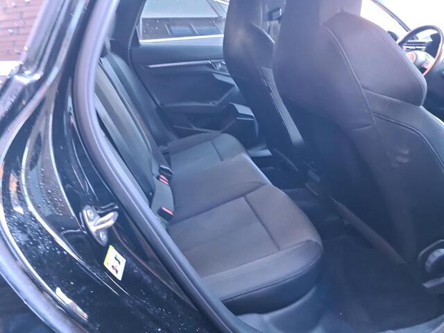 Audi A3 Limousine 30 TFSI Business edition NL AUTO | NIEUWE TYPE | NAVI | VELGEN | AUTOMAAT |