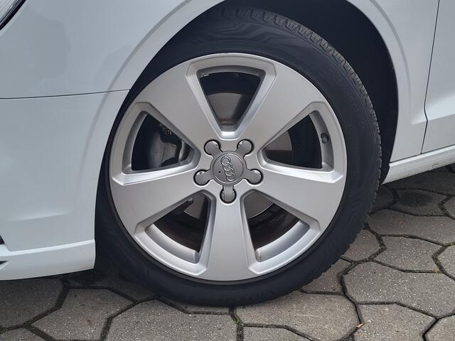 Audi A3 Limousine 1.5 TFSI 150PK CoD S-Tronic Design Pro Line Plus, Rijklaar met beurt & garantie!