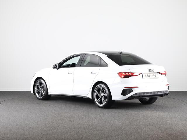 Audi A3 Limousine 30 TFSI S edition 110 pk S-tronic | Verlengde garantie | Navigatie | Parkeersensoren achter | Adaptieve cruise control | S-Line |