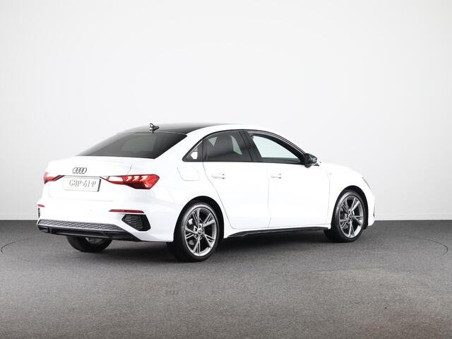 Audi A3 Limousine 30 TFSI S edition 110 pk S-tronic | Verlengde garantie | Navigatie | Parkeersensoren achter | Adaptieve cruise control | S-Line |