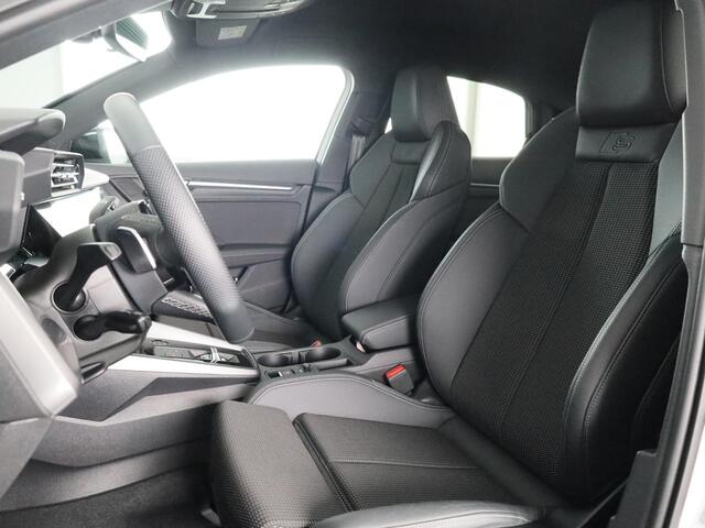 Audi A3 Limousine 30 TFSI S edition 110 pk S-tronic | Verlengde garantie | Navigatie | Parkeersensoren achter | Adaptieve cruise control | S-Line |