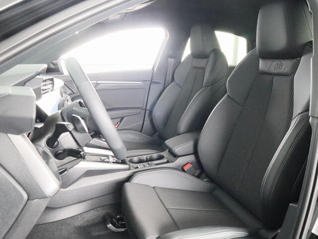 Audi A3 Limousine 30 TFSI S edition 110 pk S-tronic | Verlengde garantie | Navigatie | Parkeersensoren achter | Adaptieve cruise control | S-Line |