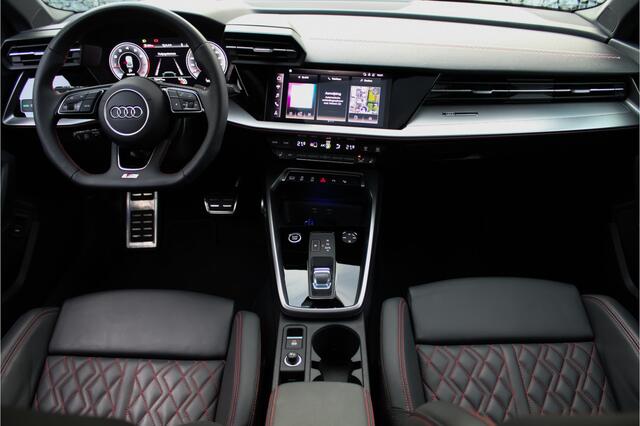 Audi A3 Limousine 35TFSi S-Edition | RS | Pano | Sfeer