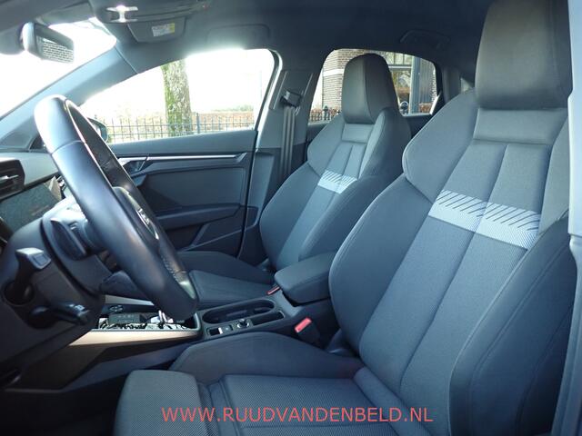 Audi A3 Limousine 30TFSI ACC/SPORTSTOEL/TREKHAAK/FULL-LED/CARPLAY