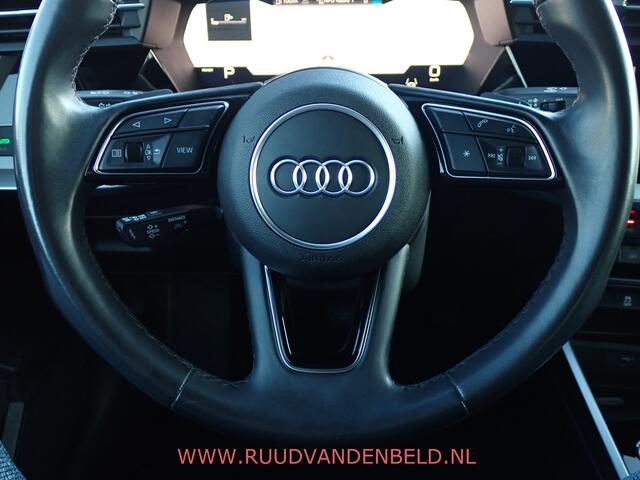 Audi A3 Limousine 30TFSI ACC/SPORTSTOEL/TREKHAAK/FULL-LED/CARPLAY