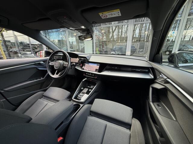 Audi A3 Limousine 35 TFSI 150PK AUT. *!* S-LINE *!* RADAR/ VIRTUAL/ CARPLAY/ 18 INCH/ LED *!*