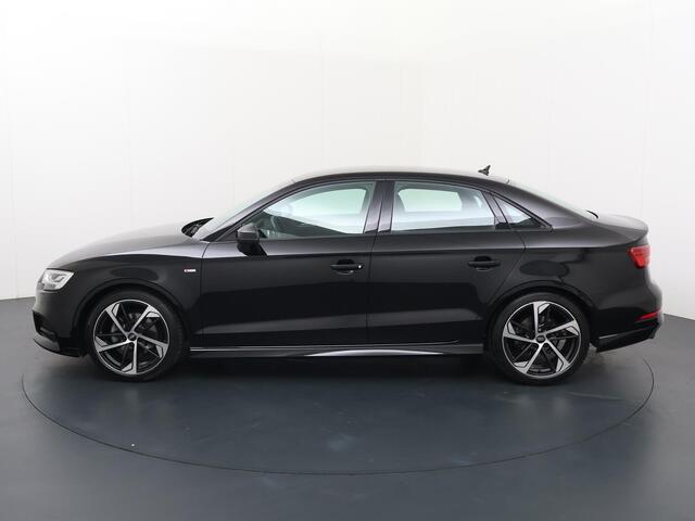 Audi A3 Limousine 35 TFSI CoD Advance Sport | 150 PK | Automaat | S-Line exterieur en interieur | Virtual Cockpit | Lichtmetalen velgen 18"|