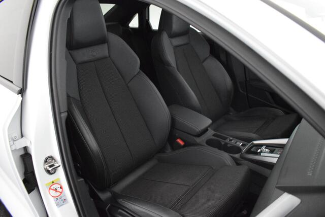 Audi A3 Limousine 35 TFSI 150pk S-Tronic 2x S-Line Black Edition Panoramadak Virtual Cockpit Navigatie