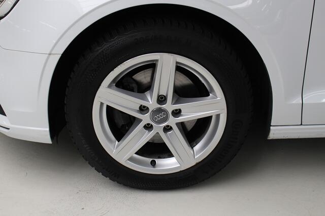 Audi A3 Limousine 35 TFSI CoD Pro Line Navigatie | Lichtmetalen velgen | Cruise Control