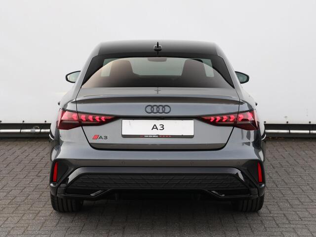 Audi A3 Limousine 35 TFSI S edition | Nieuw model | 110 kW / 150 pk | Matrix LED | Achteruitrijcamera | 19" Lichtmetalen velgen