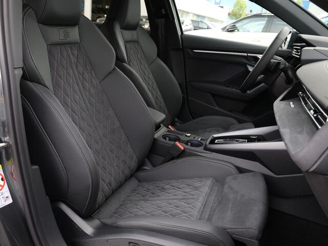 Audi A3 Limousine 35 TFSI S edition | Nieuw model | 110 kW / 150 pk | Matrix LED | Achteruitrijcamera | 19" Lichtmetalen velgen
