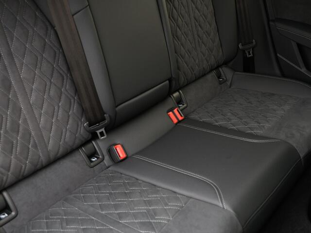 Audi A3 Limousine 35 TFSI S edition | Nieuw model | 110 kW / 150 pk | Matrix LED | Achteruitrijcamera | 19" Lichtmetalen velgen