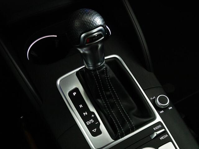 Audi A3 Limousine S-Line 1.5 TFSI 150 PK AUTOMAAT | LED | Panoramadak | Black Optiek | Navigatie |
