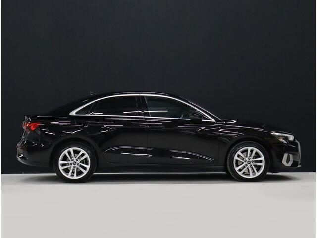 Audi A3 Limousine 35 TFSI Sportline [SPORTSTOELEN, APPLE CARPAY, CRUISE CONTROL, DIGITAL DASH, TREKHAAK, CLIMATE CONTROL, VOL LEDER, FLIPPERS, NAVIGATIE, NIEUWSTAAT]