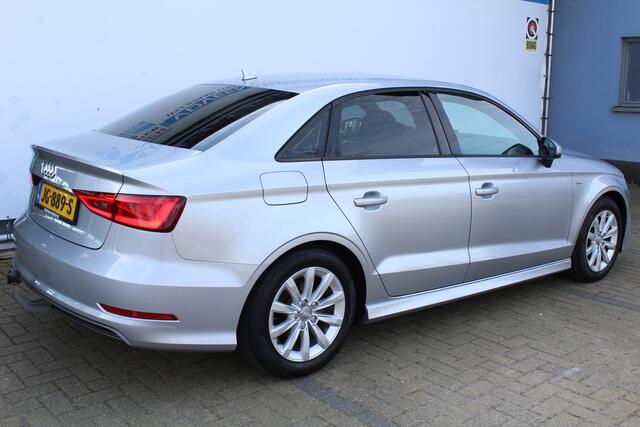 Audi A3 Limousine 1.4 TFSI S-Line CoD Adrenalin Sport | Incl. 12 maanden Garantie | Navigatie | Cruise controle | Climate controle | Trekhaak | Zwarte Hemelbekleding | Bi-Xenon koplampen | Sportstoelen | Origineel NL auto | NAP |