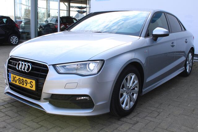 Audi A3 Limousine 1.4 TFSI S-Line CoD Adrenalin Sport | Incl. 12 maanden Garantie | Navigatie | Cruise controle | Climate controle | Trekhaak | Zwarte Hemelbekleding | Bi-Xenon koplampen | Sportstoelen | Origineel NL auto | NAP |