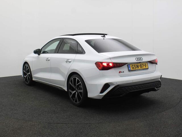 Audi A3 Limousine 35 TFSI 150PK S edition | Panoramadak | Stoelverwarming | 19-Inch | Ambient-Lightning | Adaptive-Cruise | Achterruitrijcamera |