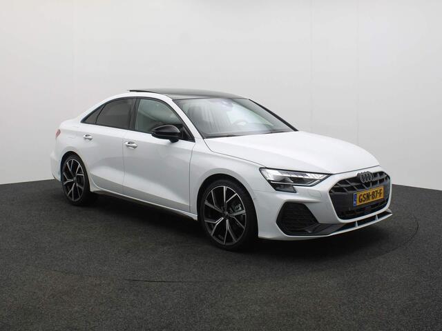 Audi A3 Limousine 35 TFSI 150PK S edition | Panoramadak | Stoelverwarming | 19-Inch | Ambient-Lightning | Adaptive-Cruise | Achterruitrijcamera |