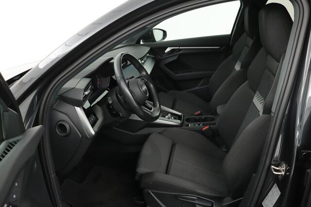 Audi A3 35 TFSI Business Edition | Carplay | Sportstoelen | Virtual Cockpit | Full LED | Navigatie | Audi Sound | PDC | Climate control