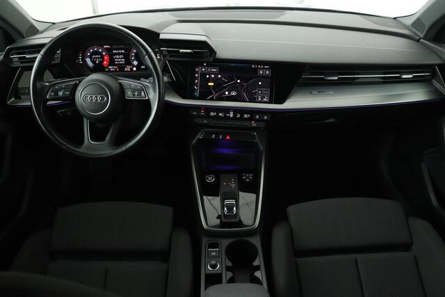Audi A3 35 TFSI Business Edition | Carplay | Sportstoelen | Virtual Cockpit | Full LED | Navigatie | Audi Sound | PDC | Climate control