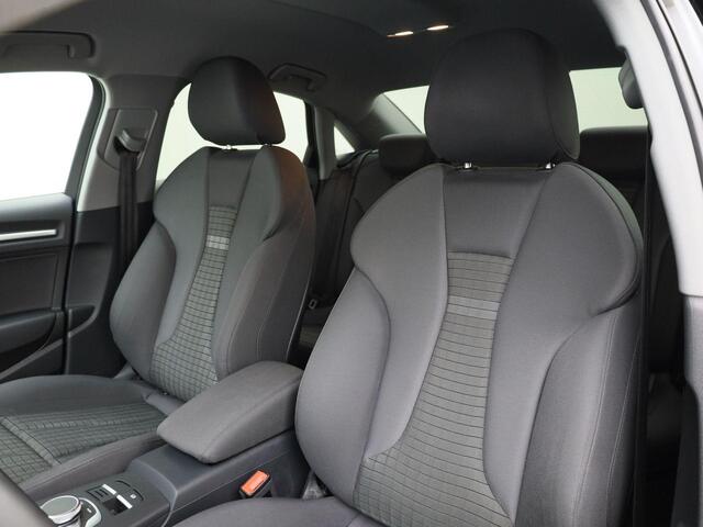 Audi A3 Limousine 35 TFSI/150PK Advanced · Navigatie · LED · Parkeersensoren