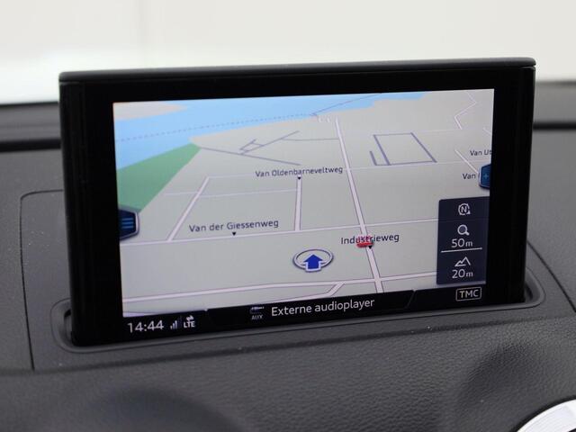 Audi A3 Limousine 35 TFSI/150PK Advanced · Navigatie · LED · Parkeersensoren