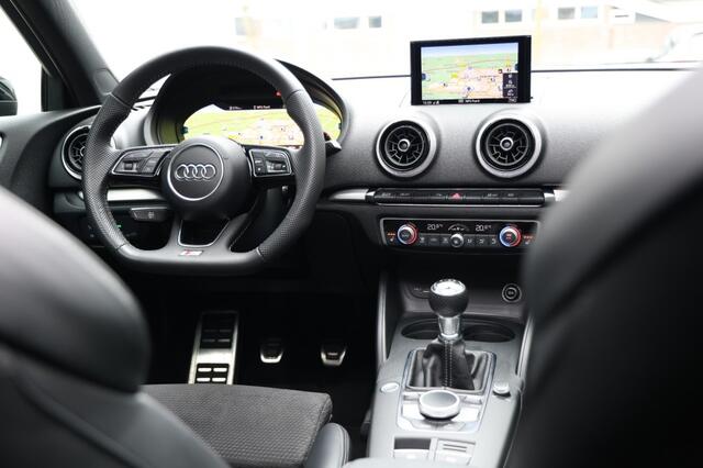Audi A3 30TFSI 3x S-Line *Pano/BenO/Virtual/Zwart optiek*