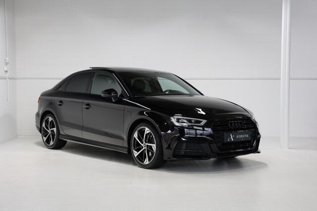 Audi A3 30TFSI 3x S-Line *Pano/BenO/Virtual/Zwart optiek*