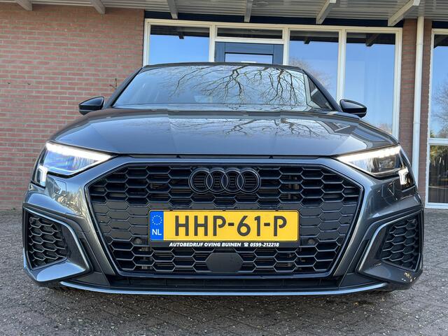 Audi A3 Limousine 35 TFSI 150pk | S-Line | Pano | Stoelverwarming | Adapt. Cruise | A Camera |