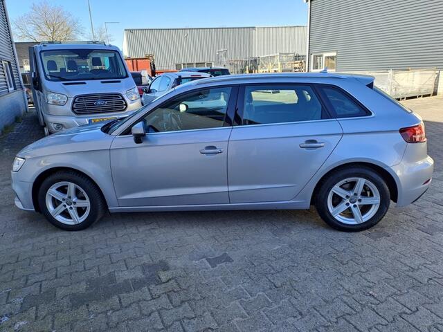 Audi A3 1.4 TFSI COD virtual cockpit!