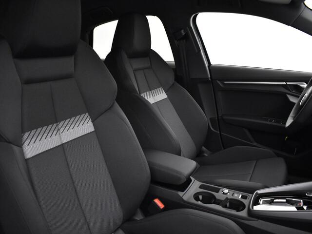 Audi A3 Limousine Advanced edition 30 TFSI 116 pk Limousine - Sonos - Achteruitrijcamera - Stoelverwarming